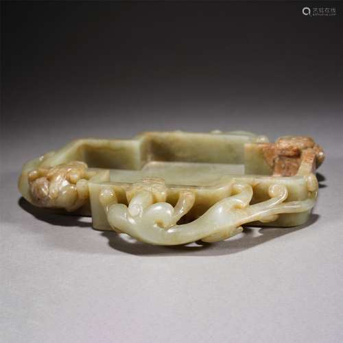 A CARVED JADE CHILONG BRUSH WASHER