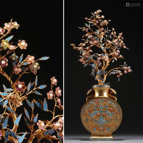 A GILT SILVER INLAID GEMSTONES FLOWERS POTTED LANDSCAPE,QING