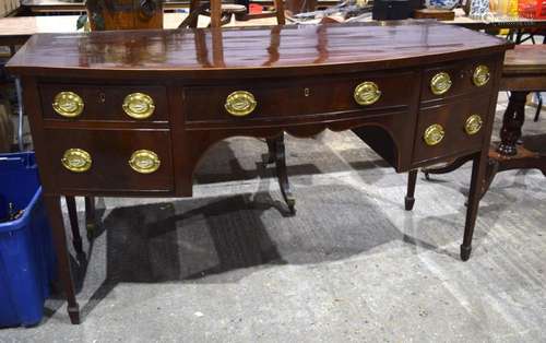 An antique bow fronted 3 drawer sideboard 92 x 168 x 74 cm.