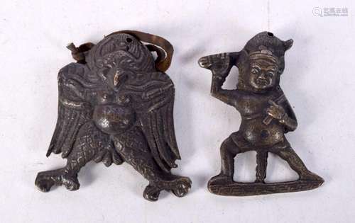 Two small Tibetan bronze figures 6 cm (2).