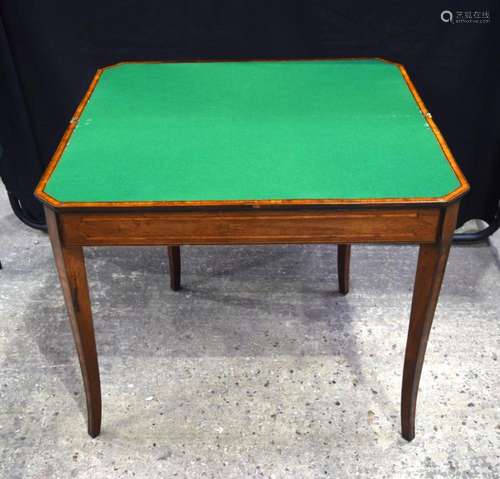 A lovely 19th Regency inlaid Maple card table 75 x 91 cm.