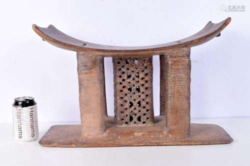 An African wooden Ashanti tribal stool 32 x 50 cm.