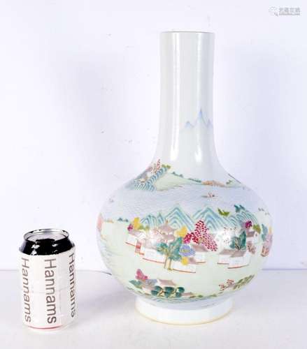 A 20th century Chinese famille rose porcelain vase bearing D...