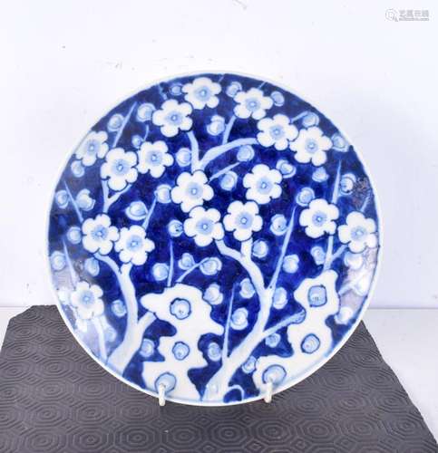 A late 19th/20th century Japanese blue and white porcelain d...