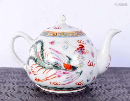 A Chinese Republican period porcelain tea pot, painted with ...