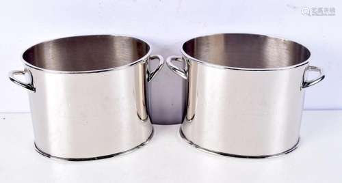 A pair of Chrome Champagne wine coolers 18 x 23 cm (2)