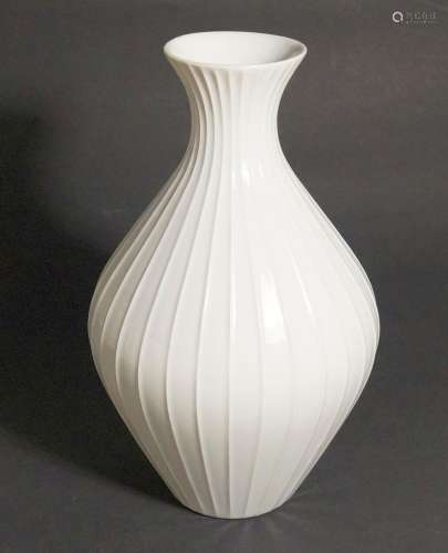 Weiße Vase mit Marke Bavaria Jaeger & co, ca. 1950