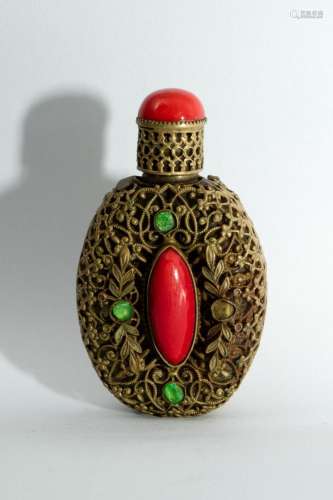 Seltene Schnupftabakflasche (H. 6,3 cm), Indien um 1900