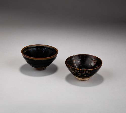 A 'Jian' ‘hare’s fur’ tea bowl and a 'Jizhou'...
