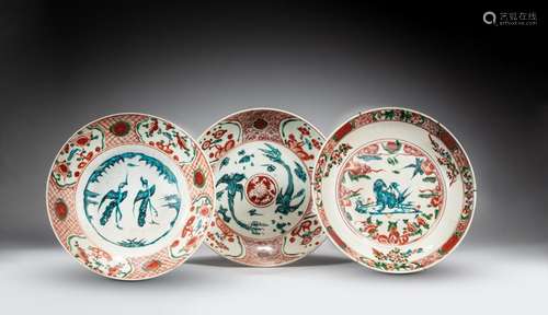 A group of three ‘Swatow’ dishes, Ming dynasty | 明 漳州窰大...