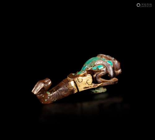 A turquoise-inlaid gilt-bronze 'rabbit'-shaped belt ...