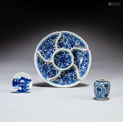 A group of three blue and white wares, Qing dynasty, 19th ce...