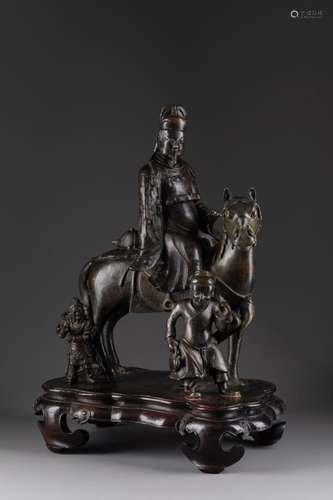 CHINE - Dynastie MING (1368-1644)<br />
Dignitaire sur sa mo...