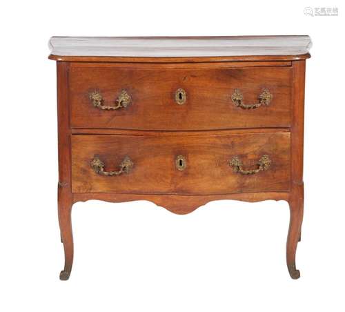 386 Attribuée à Jean-François HACHE<br />
Commode à façade g...