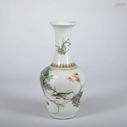 A Wu cai 'floral and birds' vase