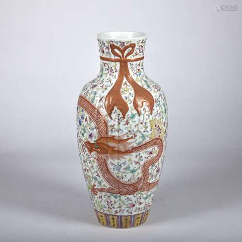 A famille-rose allite red glazed 'dragon' vase