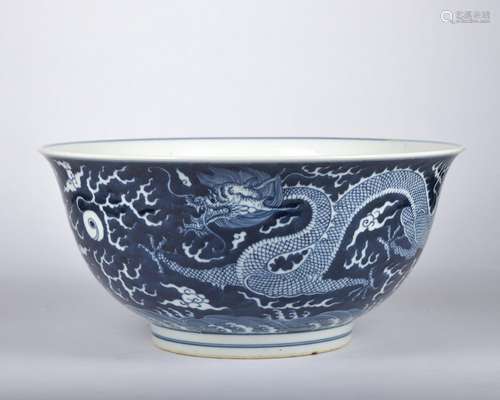 A blue and white 'dragon' bowl