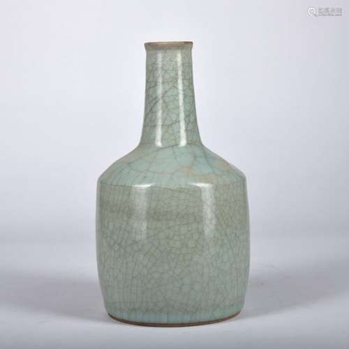 A officer glazed vase