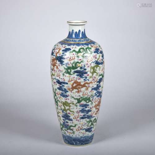 A blue and white wucai 'dragon' vase