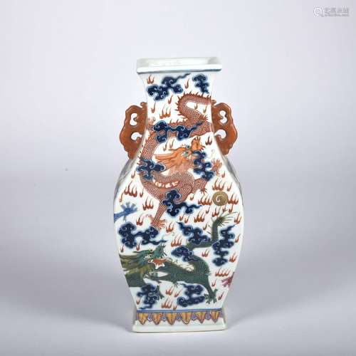 A blue and white Wu cai 'dragon' vase