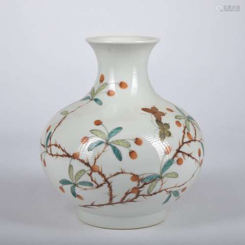 A Wu cai 'floral and birds' vase