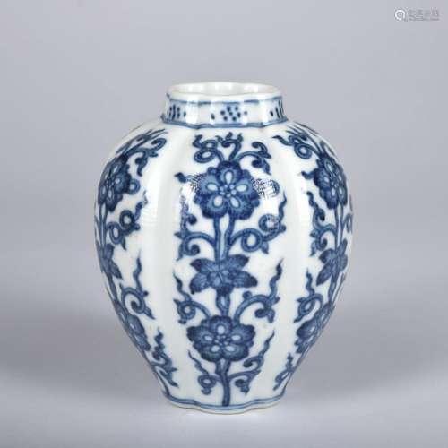 A blue and white 'floral' vase