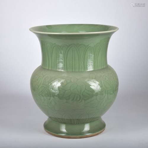 A Long quan kiln vase