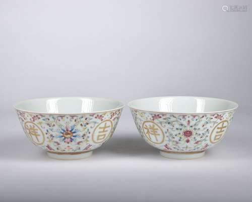 A pair of famille-rose 'floral and birds' bowl