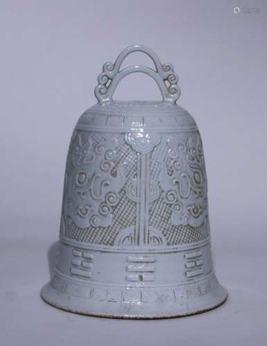 white glaze bell cup