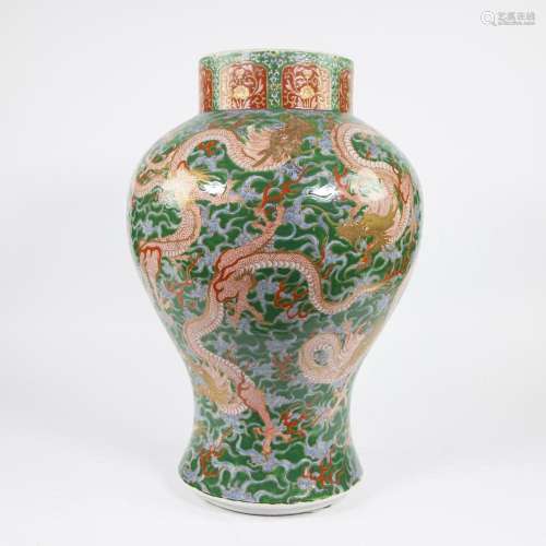 Chinese/Japanese vase marked Chenghua, Guangxu period, late ...