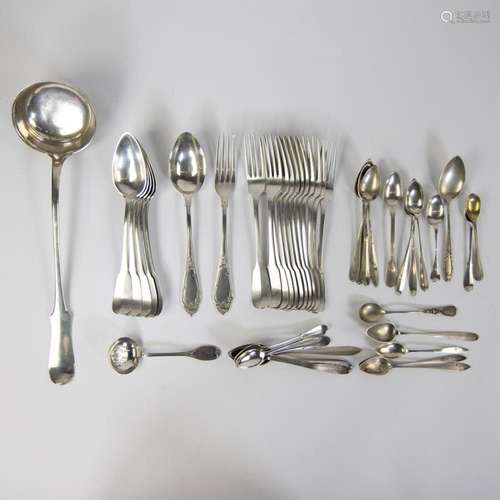 Lot silver, ladle Belgian 1814-1831, other silver sugar cast...