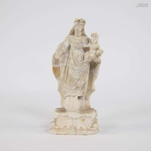 Alabaster statue of Our Lady, Spanish, 17th century