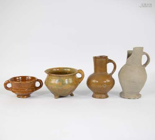 Lot earthenware, 2 jugs Sieburg 15th and 16th century, 1 gra...