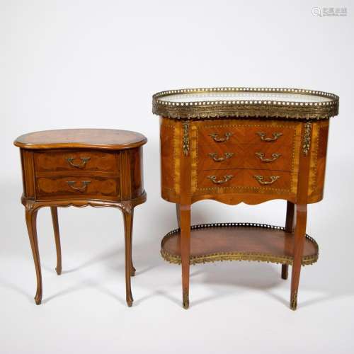 Lot of 2 kidney-shaped side cabinets style Louis XVI