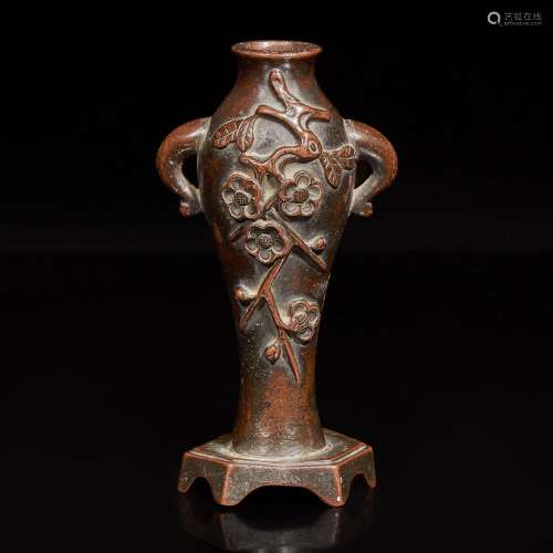 A small Chinese patinated bronze incense tool vase 加漆香具小...