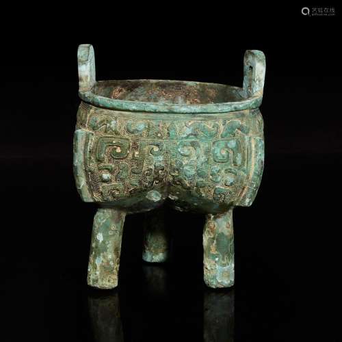 A Chinese bronze ritual tripod vessel, Liding 青铜鬲鼎 Possi...