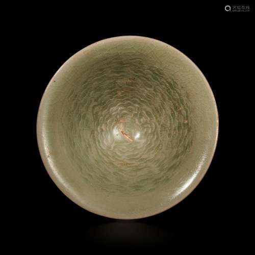 A small celadon-glazed molded conical bowl, Yaozhou 耀州窑斗...