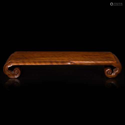 A Chinese carved Longyan wood scrolled stand 龙眼木座子 Qing...