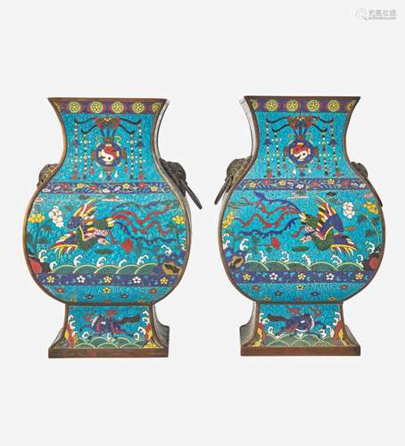 A pair of Chinese cloisonné vases, Fanghu 景泰蓝方壶一对 17t...