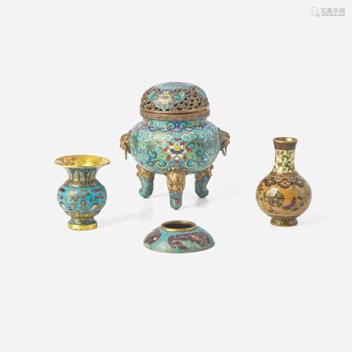 A group of four Chinese and Japanese cloisonné items 古中国日...