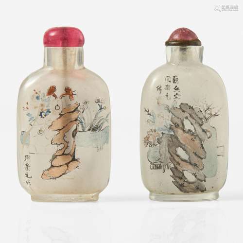 Two inside-painted snuff bottles 玻璃内画鼻烟壶两件 Inscribe...