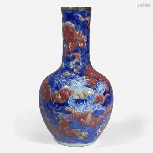 A Chinese underglaze blue and red-decorated “Dragon” vase 青...