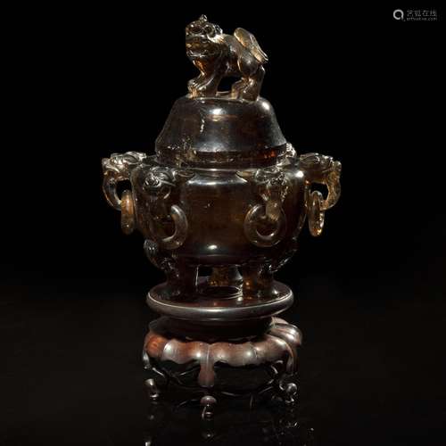 A Chinese smokey quartz censer and cover 烟晶石带盖香炉