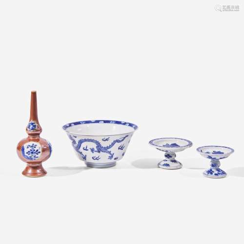 A group of four Chinese porcelain items 瓷器一组四件 Kangxi ...