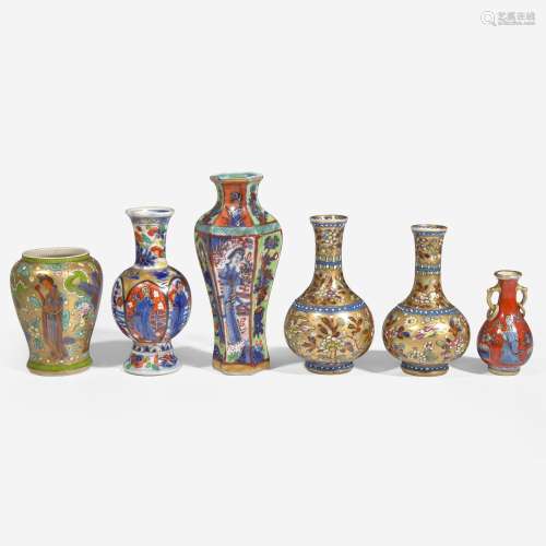 Six small Chinese export clobbered porcelain cabinet vases 外...