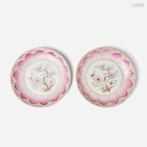 A Pair of Chinese export porcelain "Lotus" dishes ...
