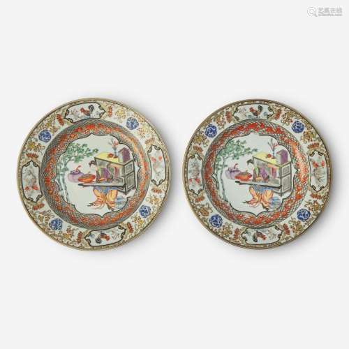 A pair of finely-decorated Chinese export porcelain “Meiren”...