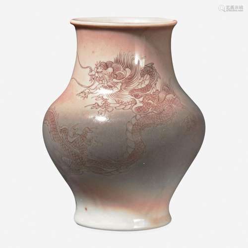 A small Japanese porcelain "Dragon" vase, Makuzu K...