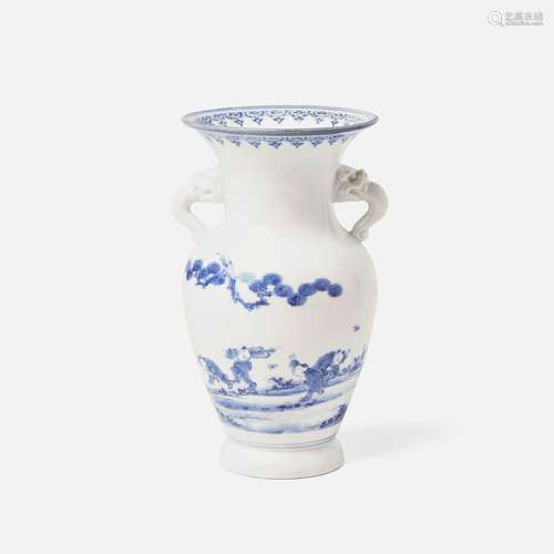 A Hirado blue and white porcelain "Boys" vase 日本...