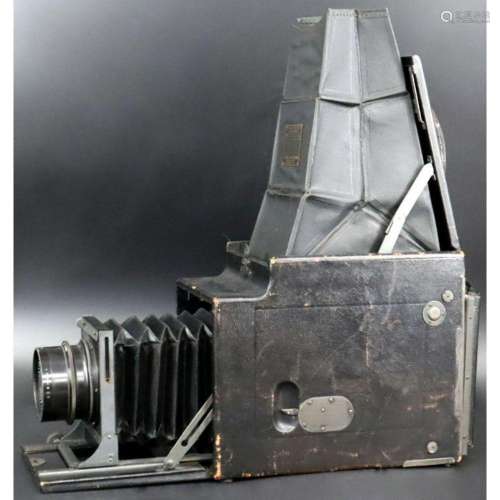Vintage R. B. Auto Graflex Camera